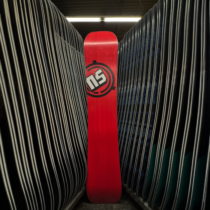 Never Summer Thirty5 Snowboard 2026